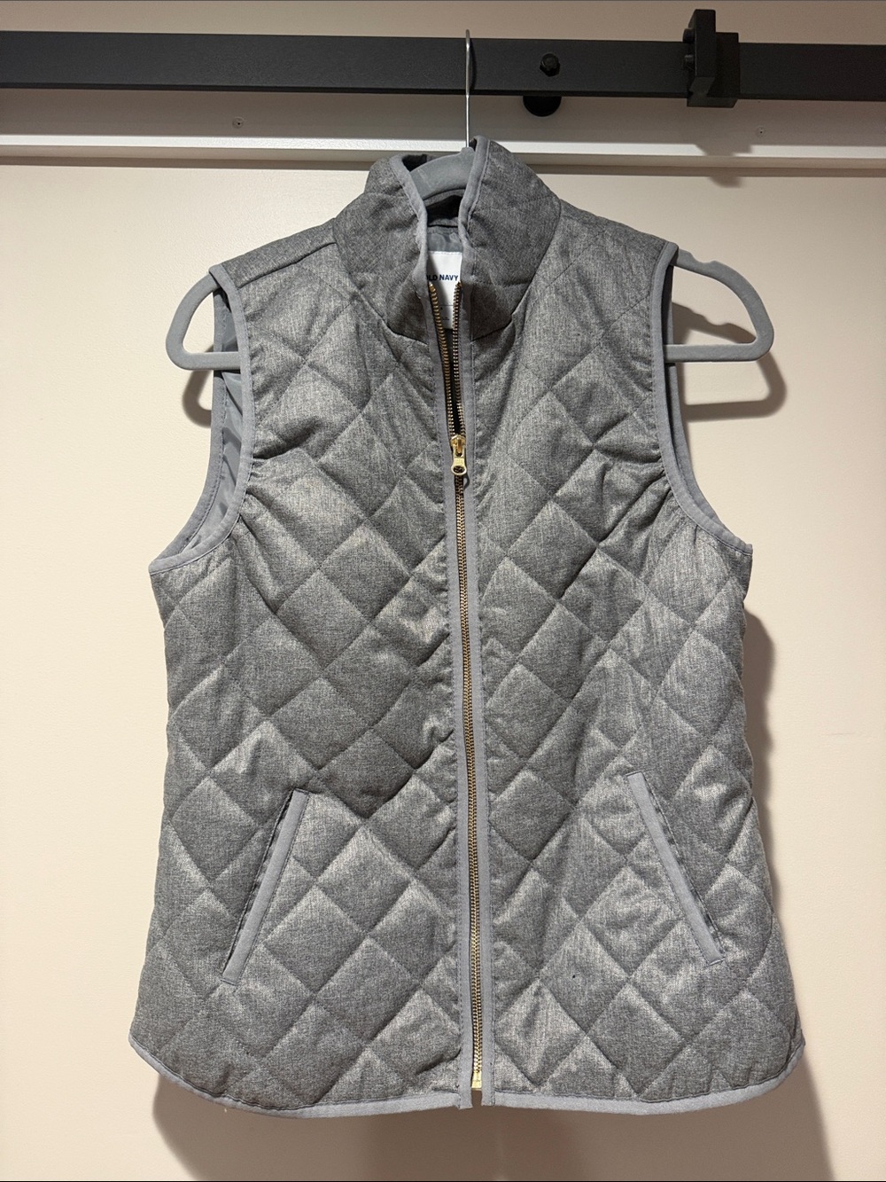 Old Navy Quilted Gray Sleeveless Vest with Gold Zipper